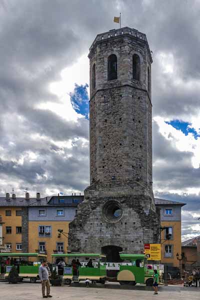 Puigcerdà : campanile