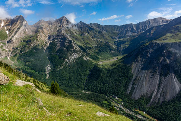 Pla de la Larri et vallée de Pineta