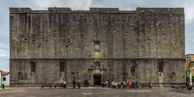 Hondarribia, Arma plaza : parador