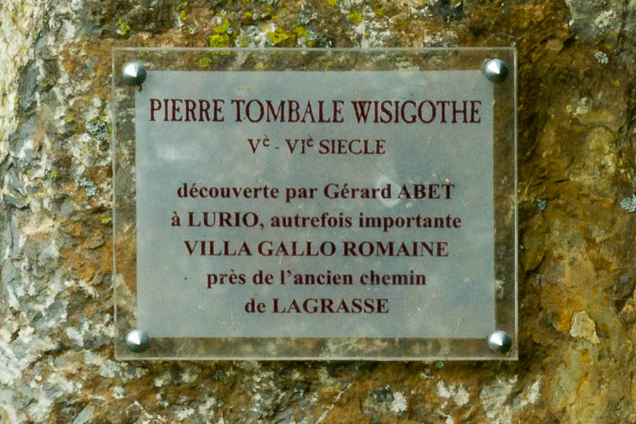 Durban-Corbières : pierre tombale wisigothe