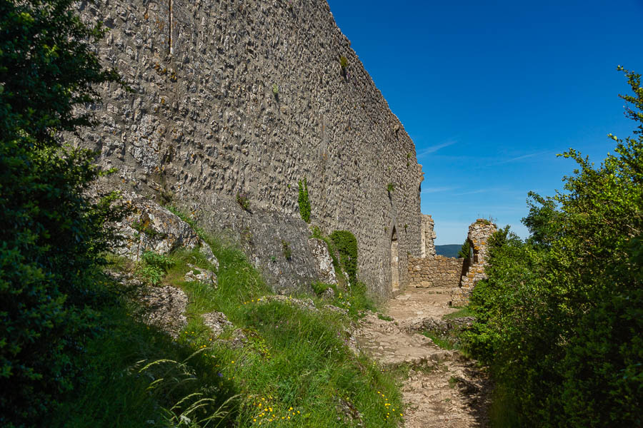 Château de Peyrepertuse : entrée