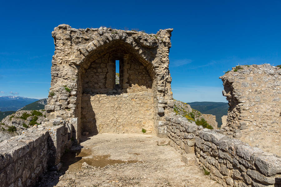 Château de Peyrepertuse : donjon Sant-Jordi, chapelle