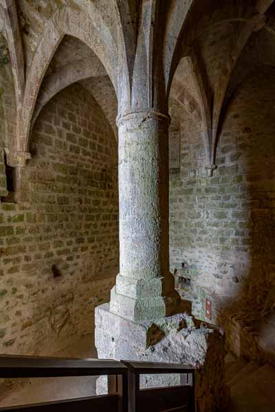 Quéribus : donjon, salle du pilier