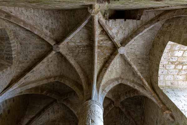 Quéribus : donjon, salle du pilier