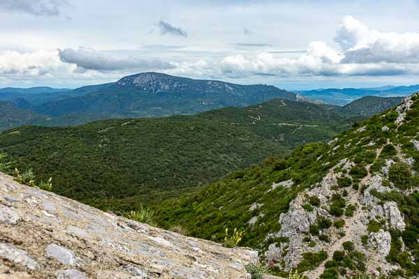 Quéribus : vue du donjon, pech de Fraysse
