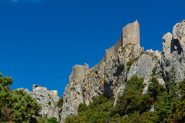 Peyrepertuse : proue de l'enceinte basse