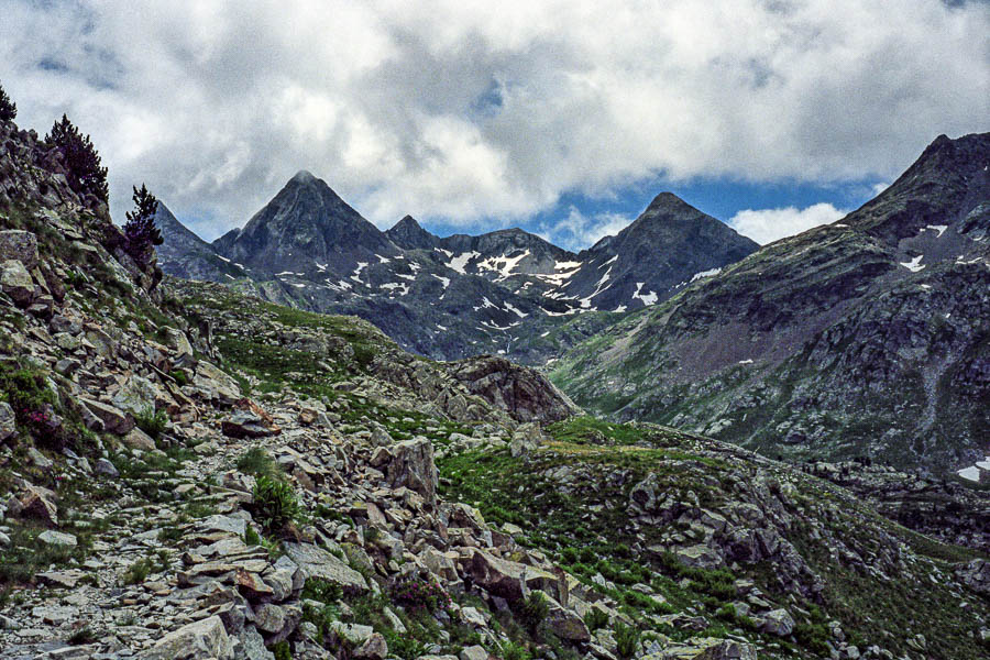 Val de Respomuso vers le col de la Fache