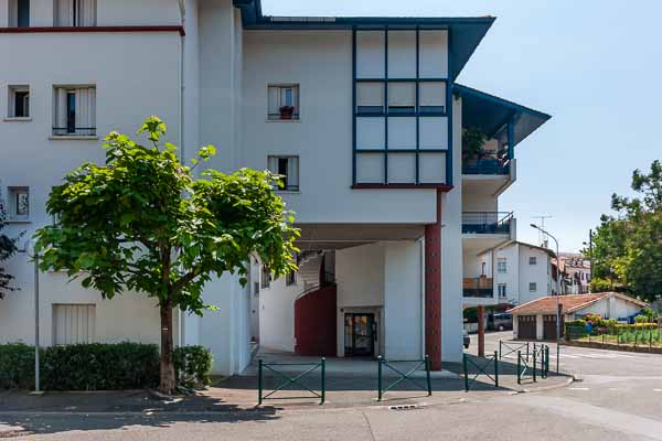 Hendaye : GR 10 sous le porche