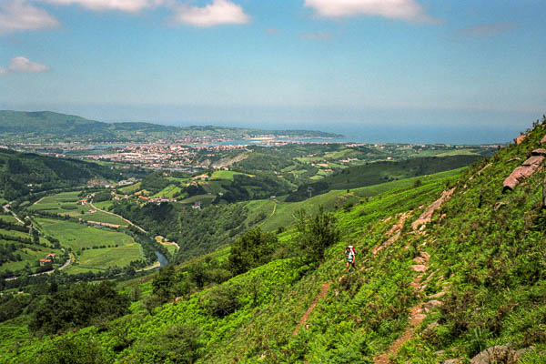 Au-dessus de Biriatou : Hendaye