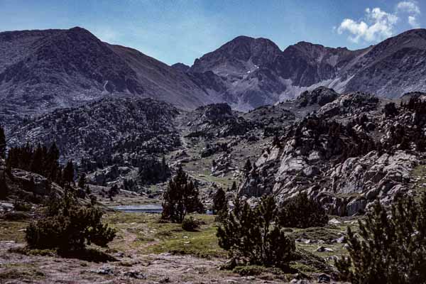 Pic Carlit, vu de l'étang de Soubirans