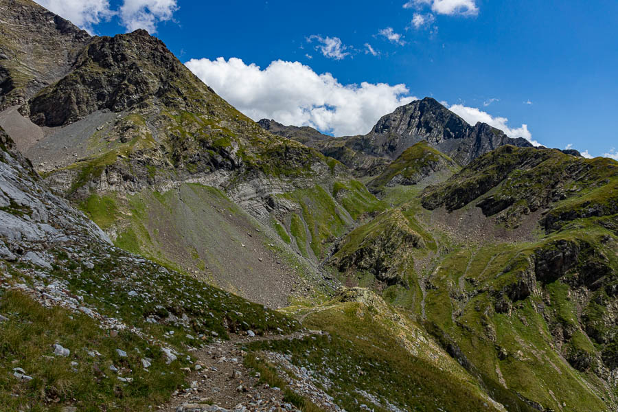 Col des Gentianes et Pouey Mourou depuis le GR 10