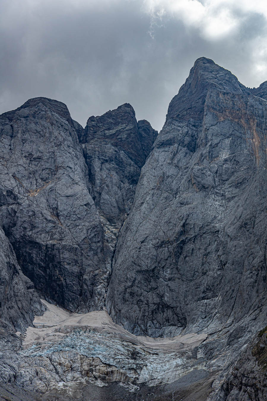 Vignemale, couloir de Gaube