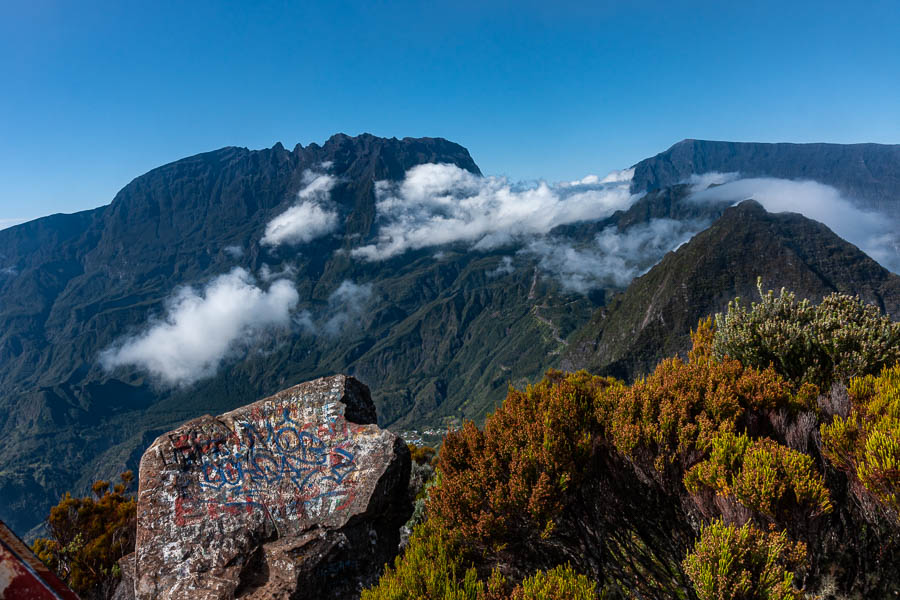 Roche Écrite : piton des Neiges et Grand Bénare