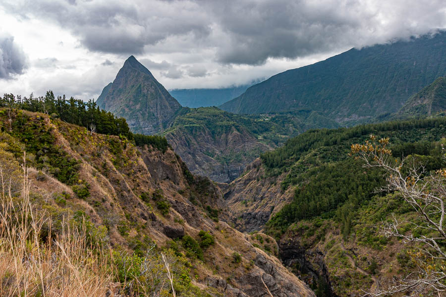 Piton Cabris, Aurère