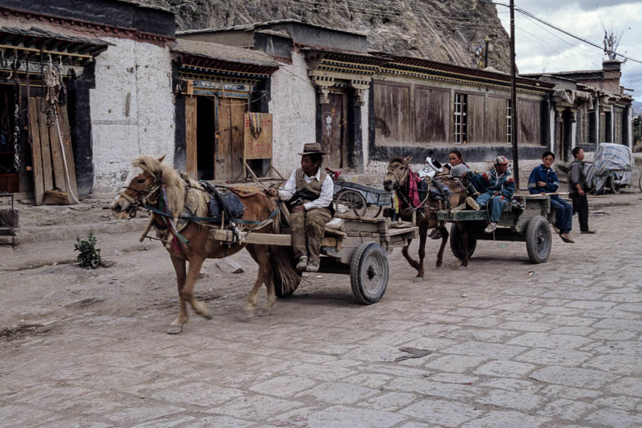 Gyantse : carrioles