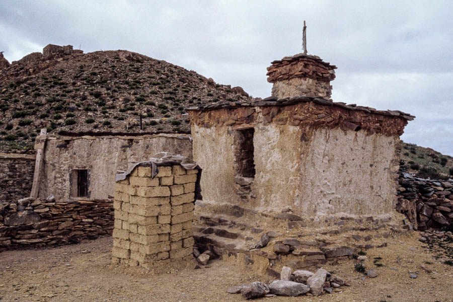 Monastère de Chiu : chorten