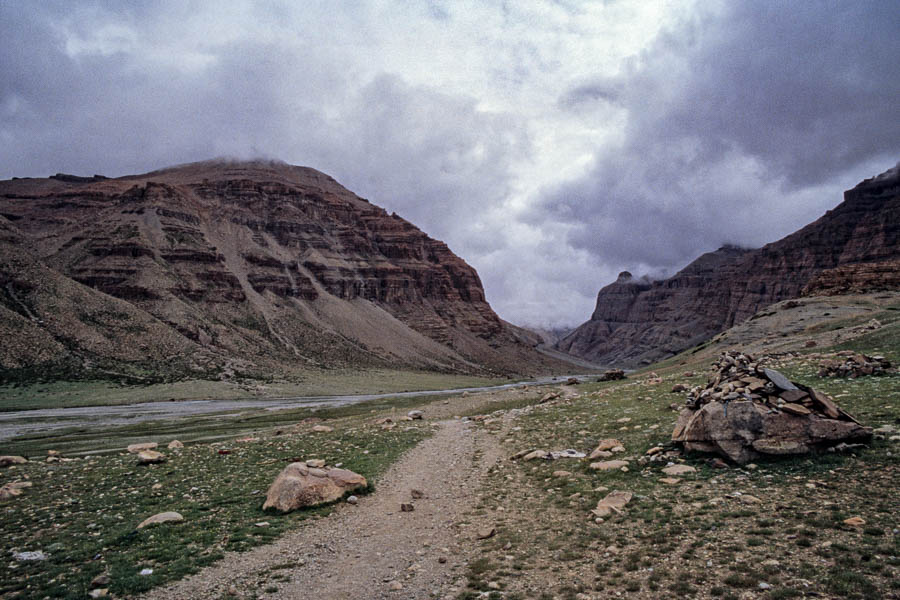 Vallée à l'ouest du Kailash