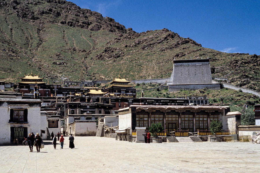 Shigatse : monastère de Tashilhunpo, vue générale