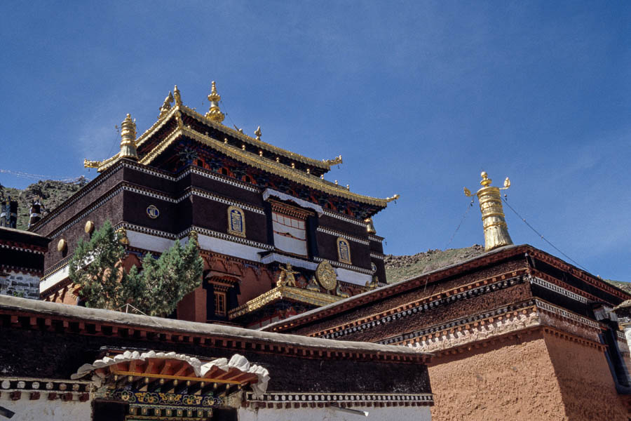 Shigatse : monastère de Tashilhunpo, toits