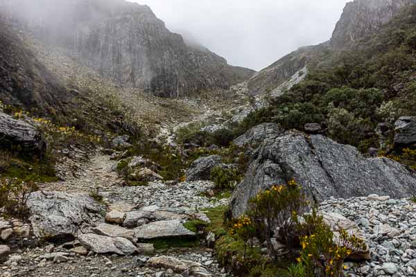Sentier et paso Alto de la Cruz, 4205 m