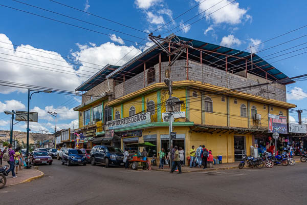Santa Elena de Uairén : commerces
