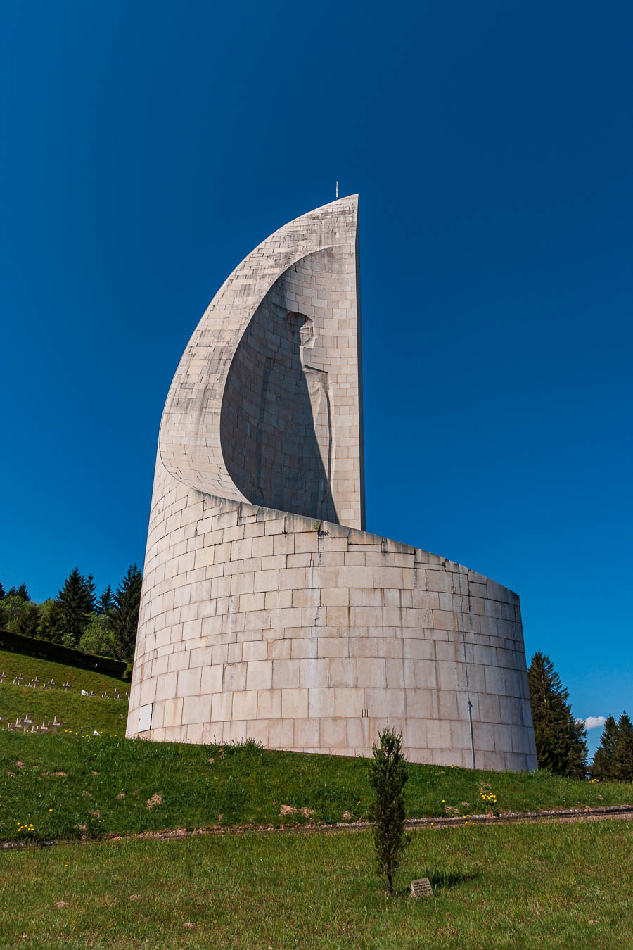 Struthof : mémorial aux martyrs et héros de la déportation