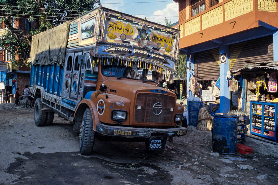 Besisahar : camion