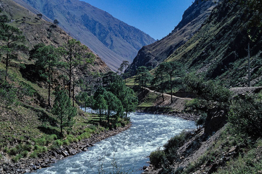 Rivière Thuli Bheri entre Juphal et Dunai