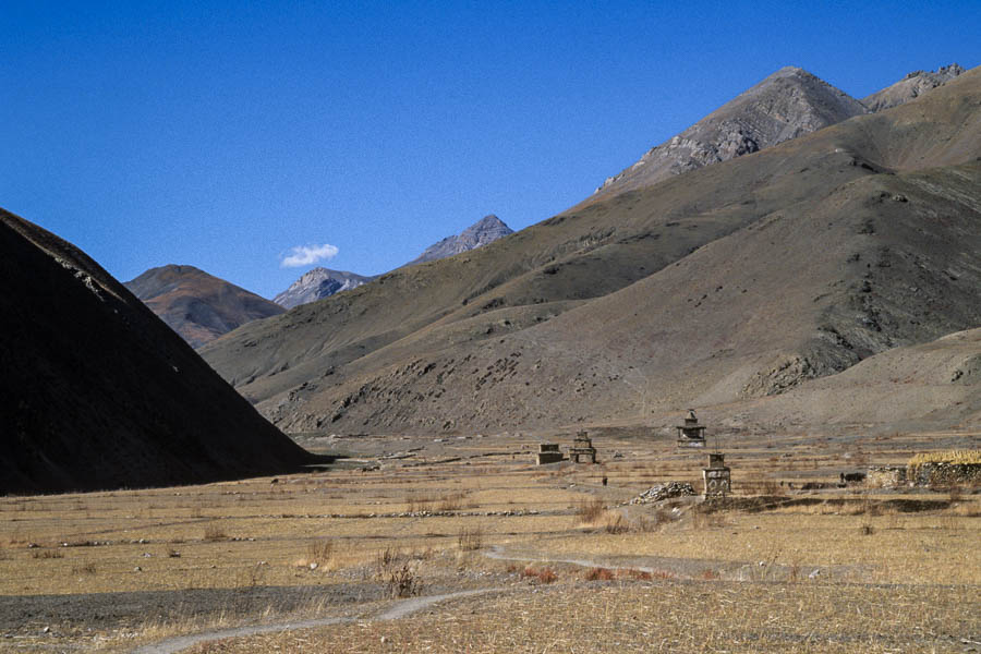 Vallée au nord de Dho