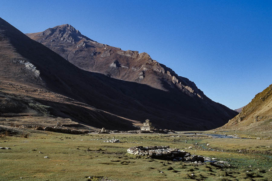 Chorten, vallée au sud de Dho