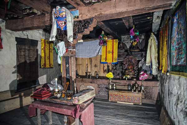 Gompa de Ringmo, salle de prière
