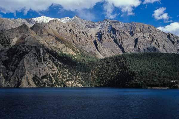 Lac Phoksundo, gompa