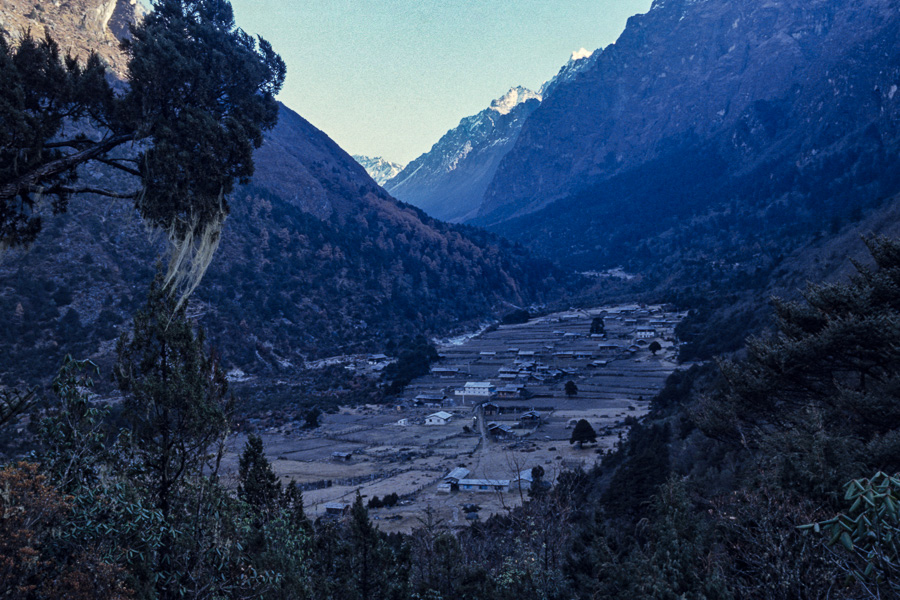 Ghunsa à l'aube