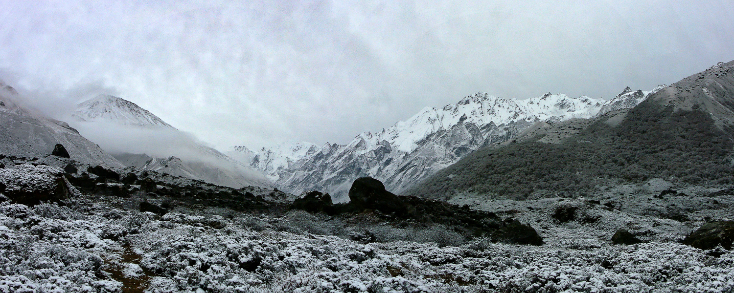 Neige aux environs de Kyangjin