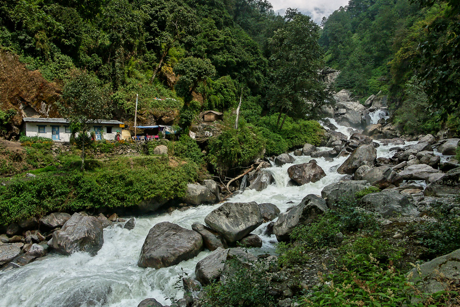 Lodge près du pont suspendu