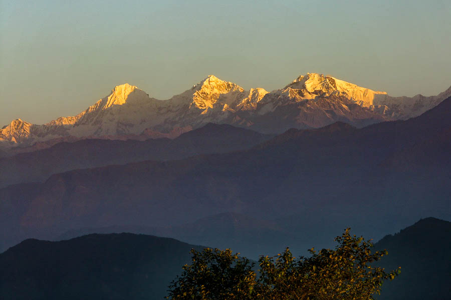 Ganesh Himal depuis Chisopani à l'aube