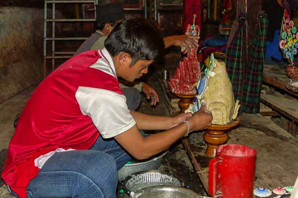 Gompa de Dhunche : fabrication de torma
