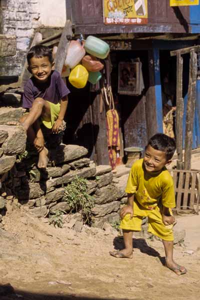 Enfants à Khanchok