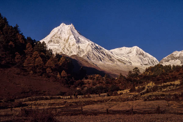 Lever de soleil sur le Manaslu