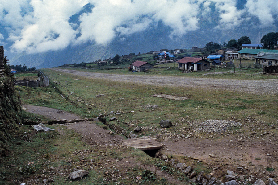 Lukla : piste