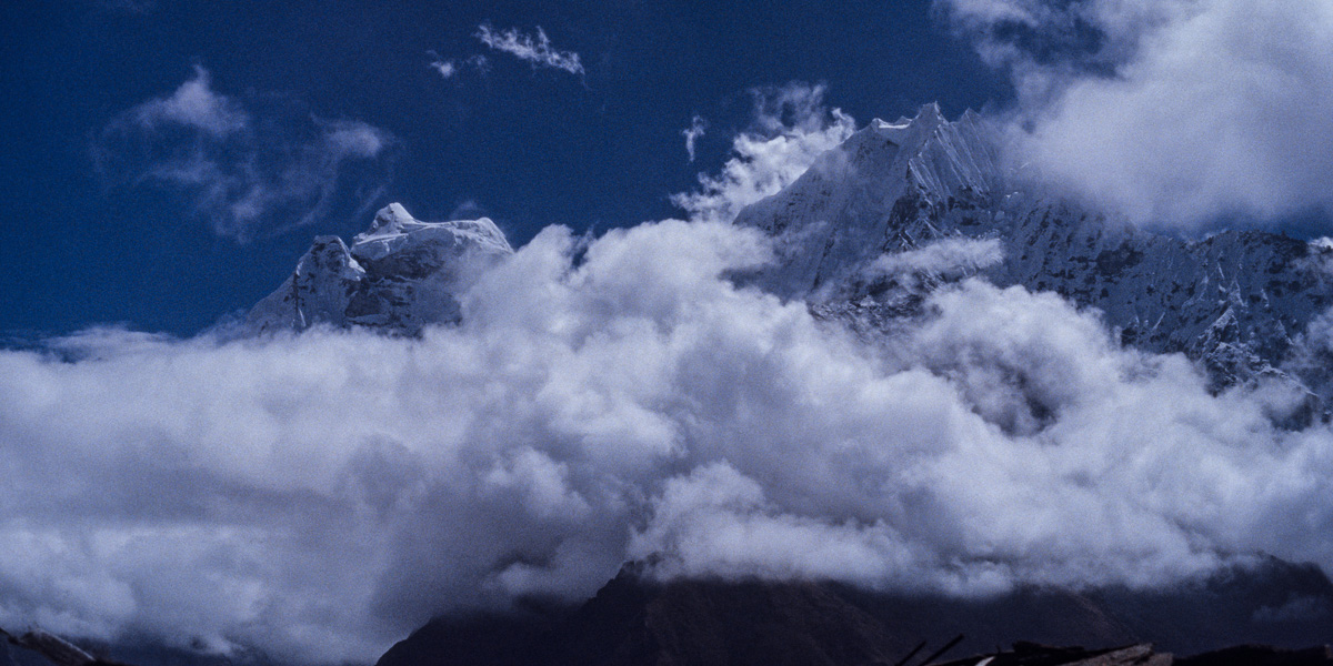 Kangtega, 6779 m, et Thamserku, 6608 m