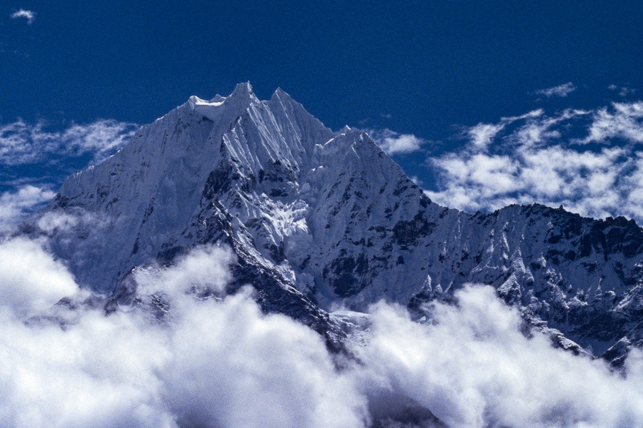 Thamserku, 6608 m